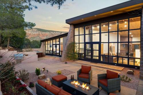 Sedona House | Casa Ventana - Epic Red Rock Views Firepits & Spa