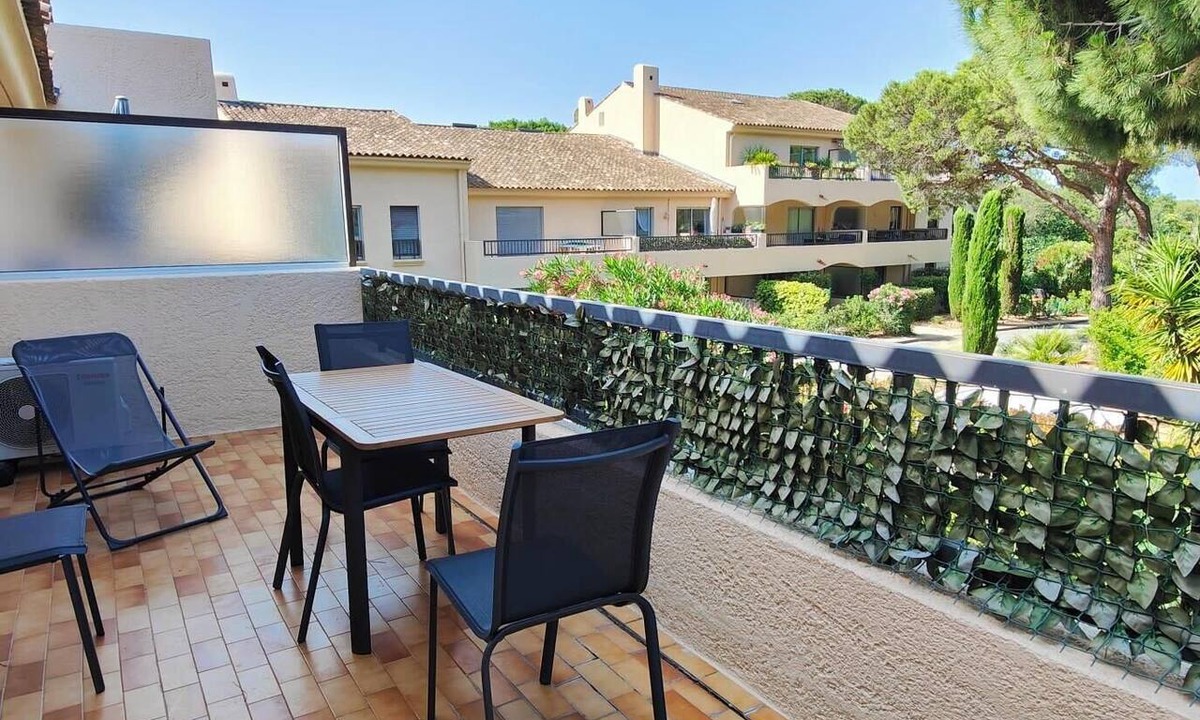 Valescure Apartment | Charming accommodation with pleasant terrace
