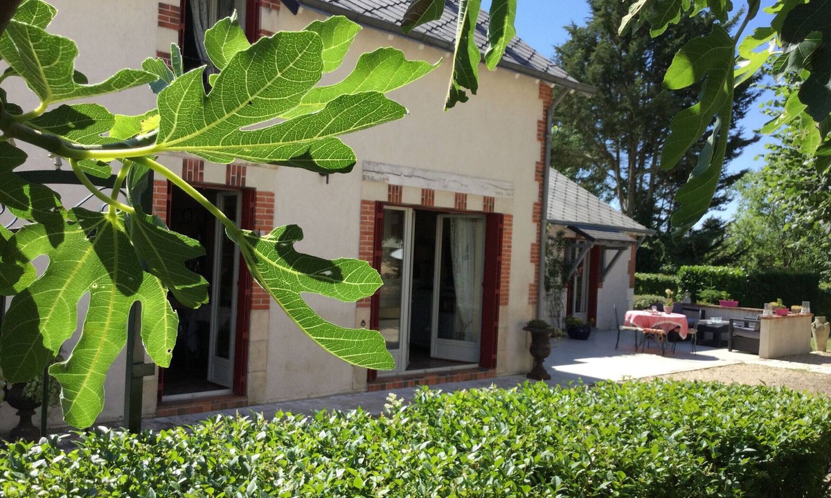 Bouges-le-Chateau Cottage | Charming House Near Château de Bouges, Private Terrace & Garden, Fireplace, Free Linens & Cleaning