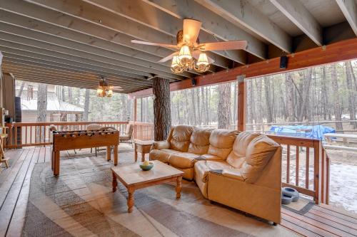 Munds Park House | Near Hiking & Golfing: Munds Park Cabin w/Deck!