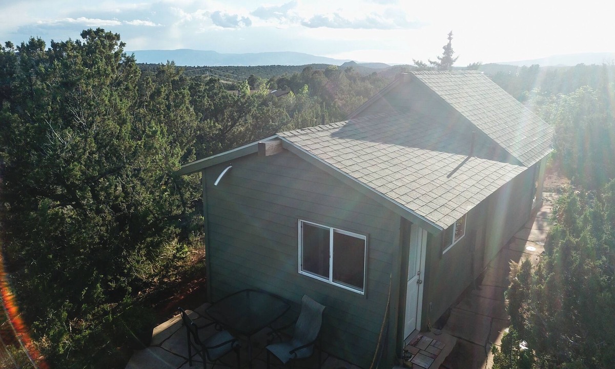 West Sedona Cottage | Private modern one-bedroom cottage in Sedona