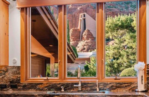 Sedona House | Chapel Vortex Home Red Rocks Hot Tub Gardens