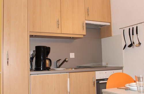 Grimentz Apartment | Comfortable studio for 2-4 persons : Living room with 2 sofa-beds and 2 pull-down beds - new kitche