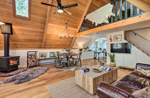 Munds Park House | Deck & Forest Views: Munds Park A-Frame Cabin