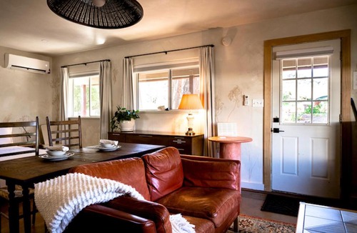 Cornville House | Dragonfly Cottage Romantic Stargazers Hideaway