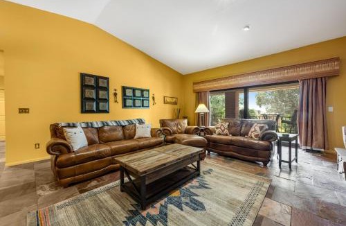 Sedona House | Four Queens in Chapel