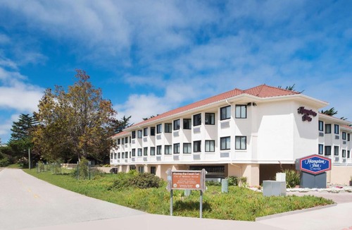 Monterey Hotel | Hampton Inn Monterey
