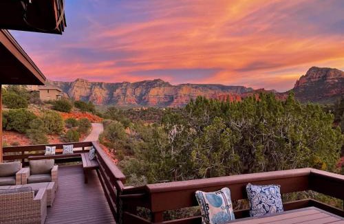 Sedona House | Hilltop Designer Villa, 3 Acres, Forever Views
