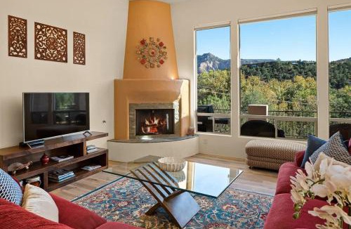 Sedona House | Luxe Design with Amazing Views - Creek Access