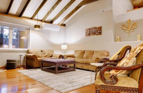 Munds Park House | RelaxingRejuvenating 4BR 3 and half BA cabin Munds Park