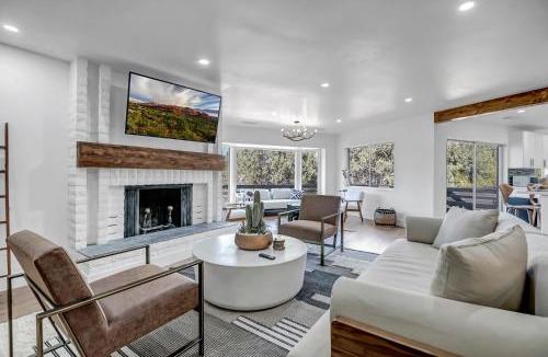 Sedona House | Sedona Desert River-Private Watering Hole on Oak Creek, Direct Red Rock Views, Chapel Area!