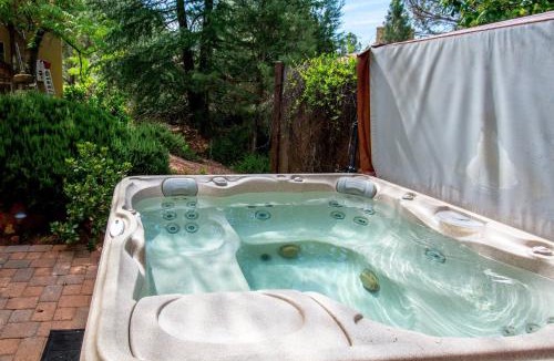 Sedona House | Sedona Wellness Casita with Hot Tub, Outdoor Sauna & Private Courtyard
