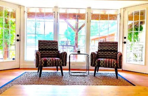 Cottonwood House | Spacious 8BR Ranch Near Sedona, Perfect for Reunions & Retreats - Sleeps 16, Playground & Fire Pits