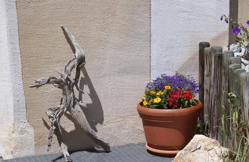 Celerina-Schlarigna Apartment | Studio flat Chardun with garden seating area