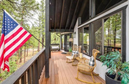 Munds Park House | Wraparound Deck & Poker Room: Cabin in Munds Park