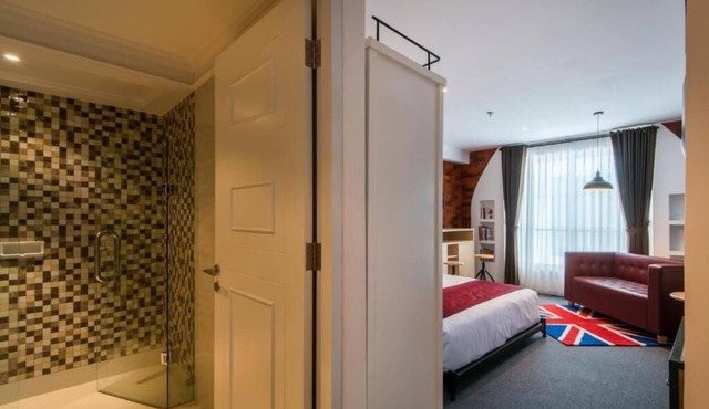 King Bed Thematic Room in Kuta Area