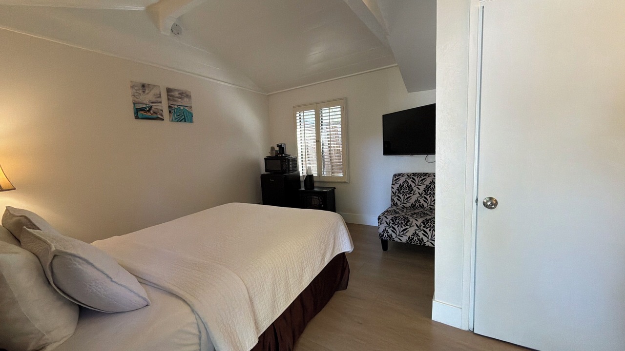 Photo of Bedroom in Northeast Carmel