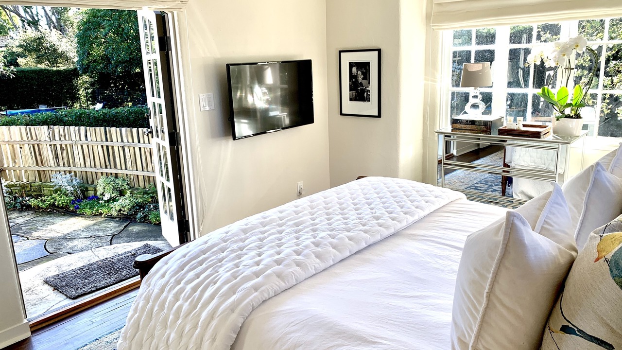 Photo of Bedroom in Northeast Carmel
