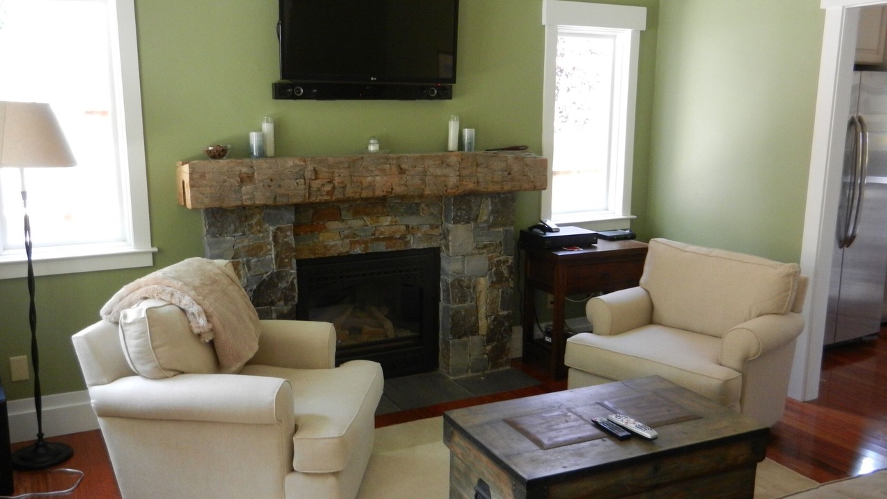 Photo of Livingroom in Northeast Carmel