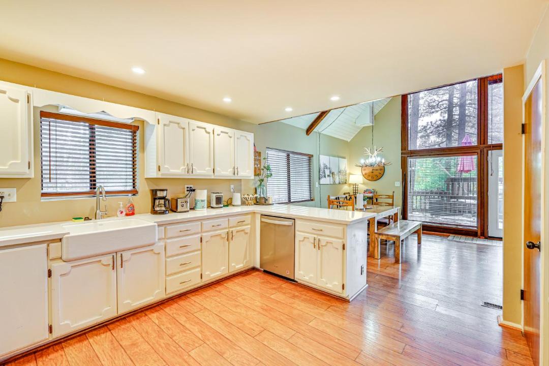 Photo of Kitchen in Munds Park