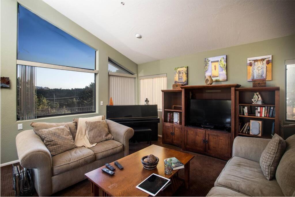 Photo of Livingroom in Sedona